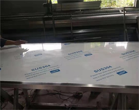 光銘防輻射防輻射鉛門生產(chǎn)中 光銘防輻射防輻射鉛門生產(chǎn)中